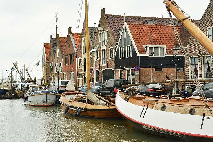 Holland Boat and Bike Historic Towns and Flower Fields